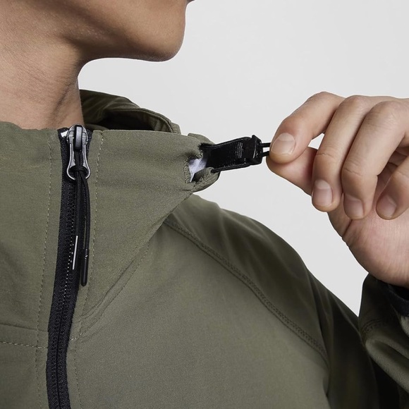 NEW Nike Tech Woven Windbreaker Jacket Men's Medium - Picture 3 of 12